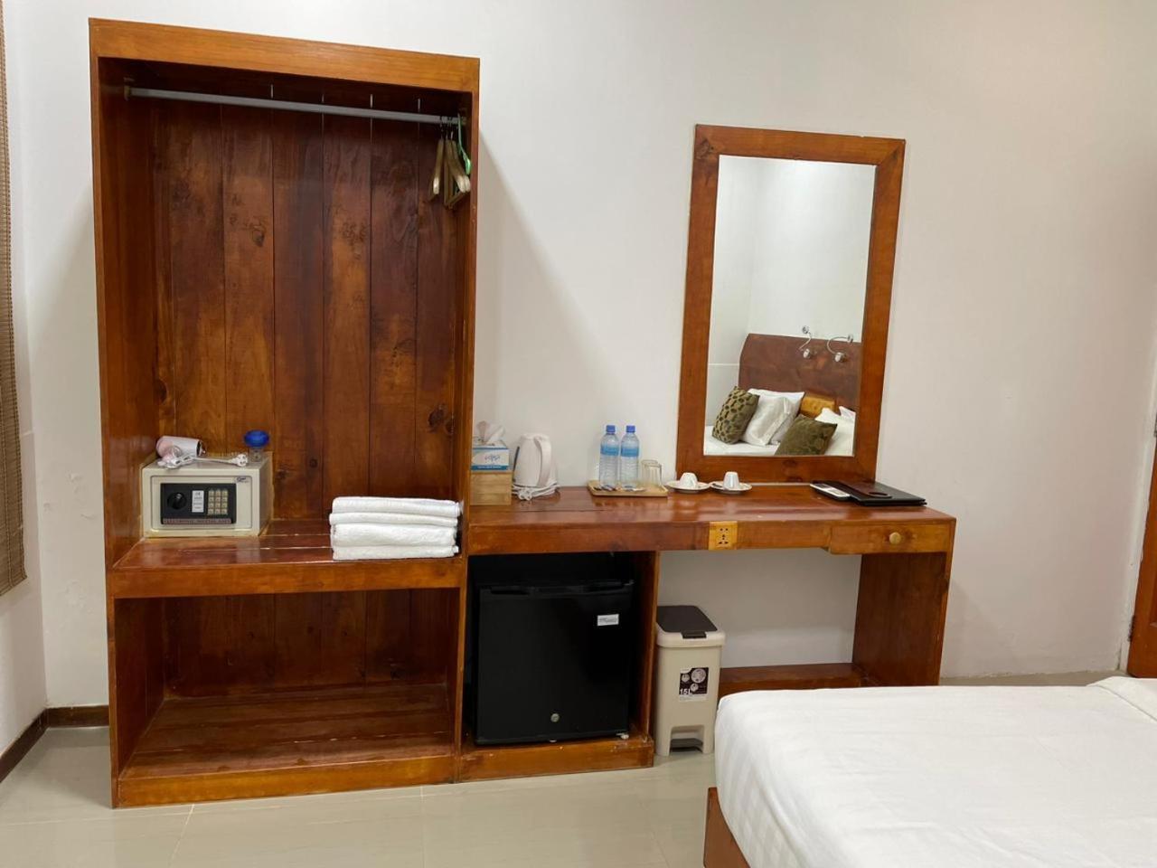 Alaika Maafushi Hotell Eksteriør bilde